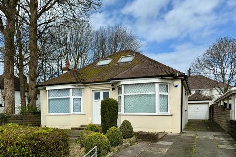 4 bedroom detached bungalow for sale, South Road, Sully