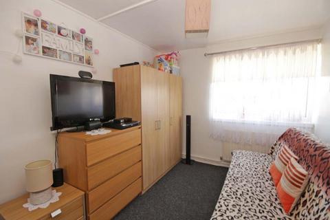 3 bedroom maisonette for sale, Town Centre, Hatfield