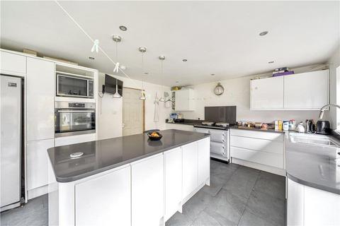 2 bedroom end of terrace house for sale, Pirbright Road, Guildford GU3