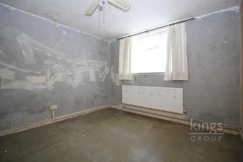 1 bedroom apartment for sale, Essex Close, London