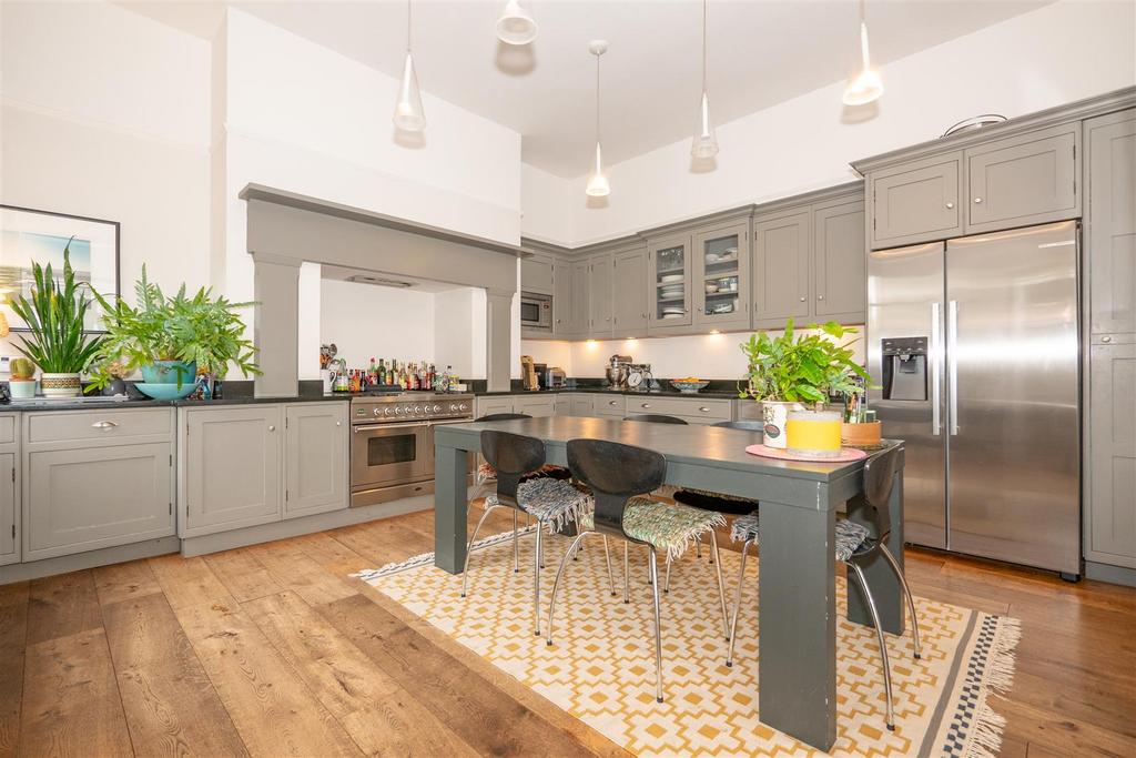 Breakfast Kitchen