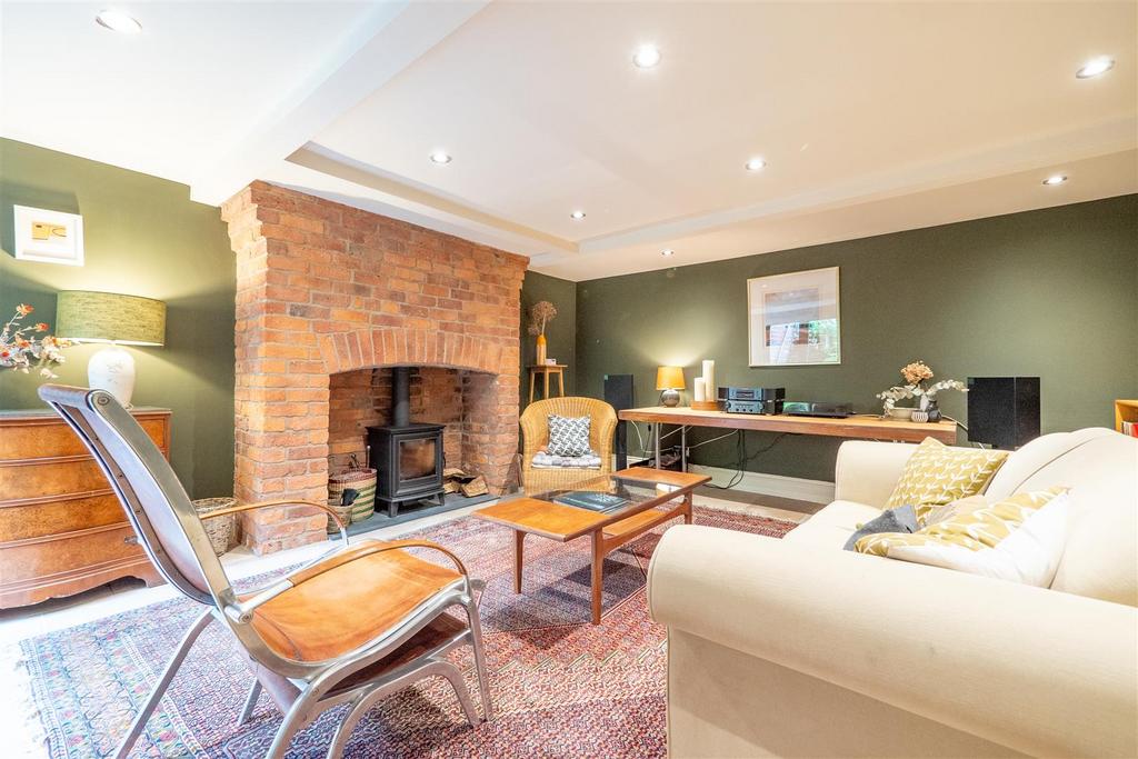Sitting Room Aspect 2