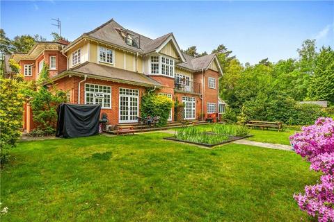 4 bedroom house for sale, Pirbright Road, Guildford GU3
