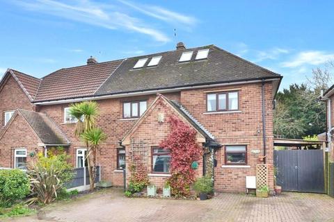 4 bedroom semi-detached house for sale, The Meadows, Shepshed LE12