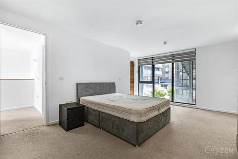 2 bedroom flat to rent, Taylor Place, London E3