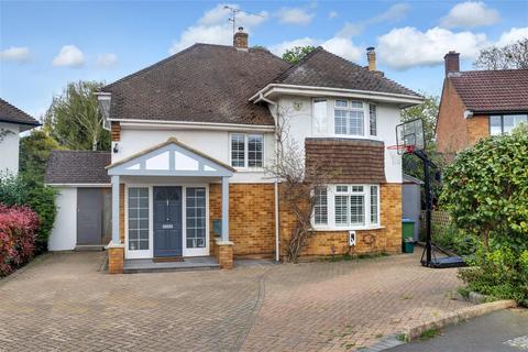5 bedroom detached house for sale, Severn Drive, Hinchley Wood