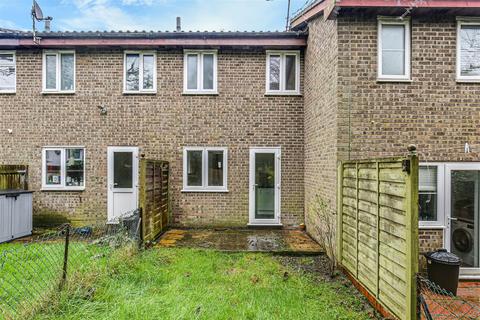 8 Squerryes Mede, Westerham, TN16 1SW