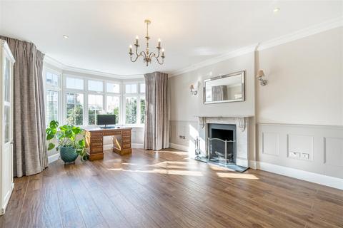 6 bedroom detached house for sale, Oman Avenue, London, NW2