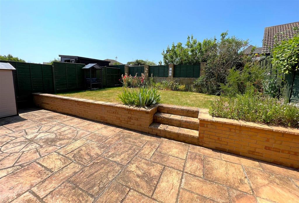 Freshwater Bay, Isle of Wight 2 bed detached bungalow for sale £350,000