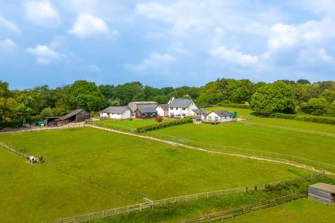 4 bedroom equestrian property for sale, Ipers Bridge, Nr Beaulieu, SO45