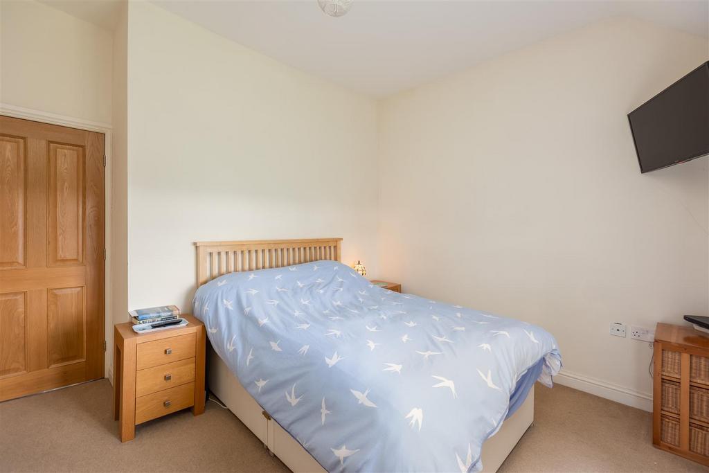 South View Bedroom 1-3.jpg