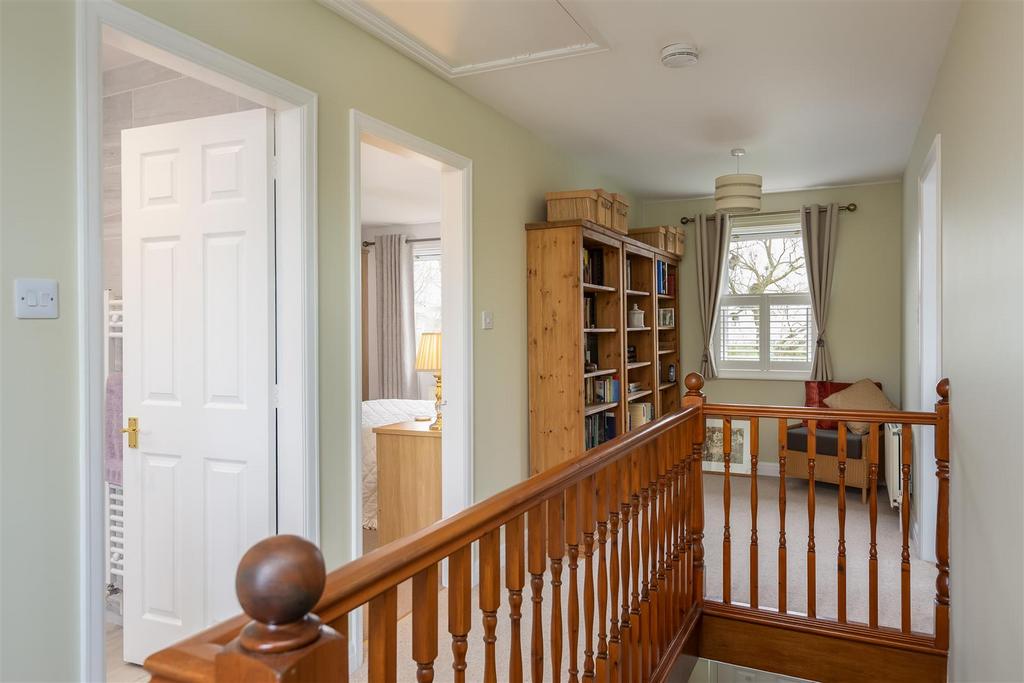 High Grange House Landing-1.jpg
