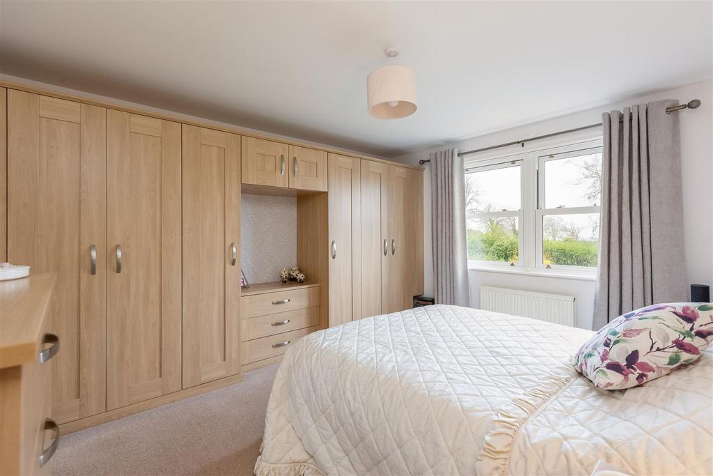 High Grange House Bedroom 1-1.jpg