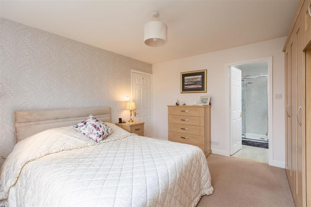 High Grange House Bedroom 1-2.jpg
