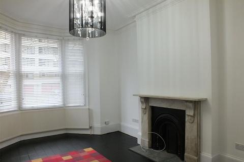2 bedroom flat to rent, Mansfield Road, London