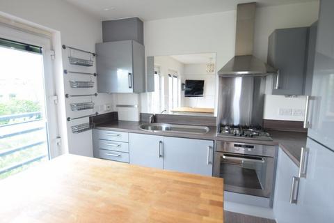 2 bedroom apartment to rent, Guillemot Road, Portishead, Bristol
