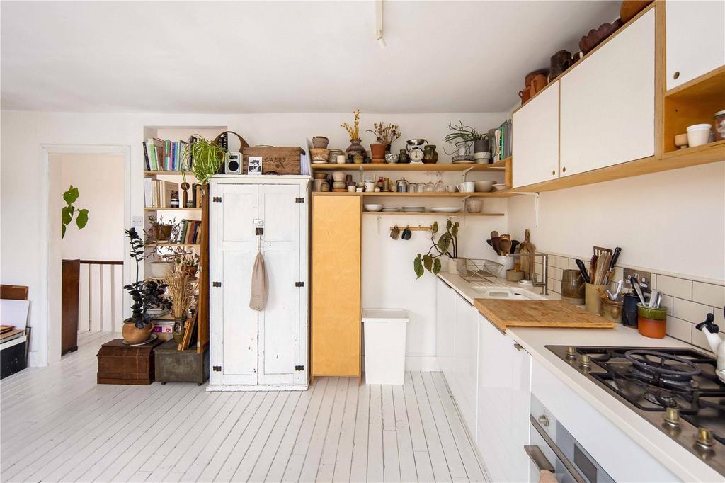 Living Room/Kitchen
