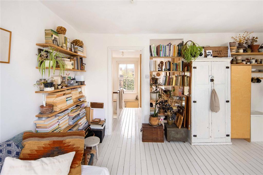 Living Room/Kitchen