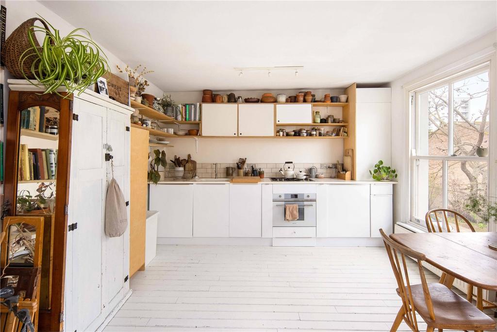 Living Room/Kitchen