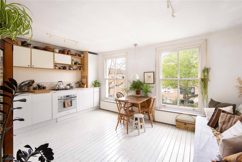 Living Room/Kitchen