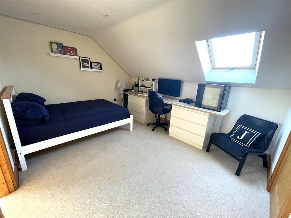 Bedroom 4 with en-suite