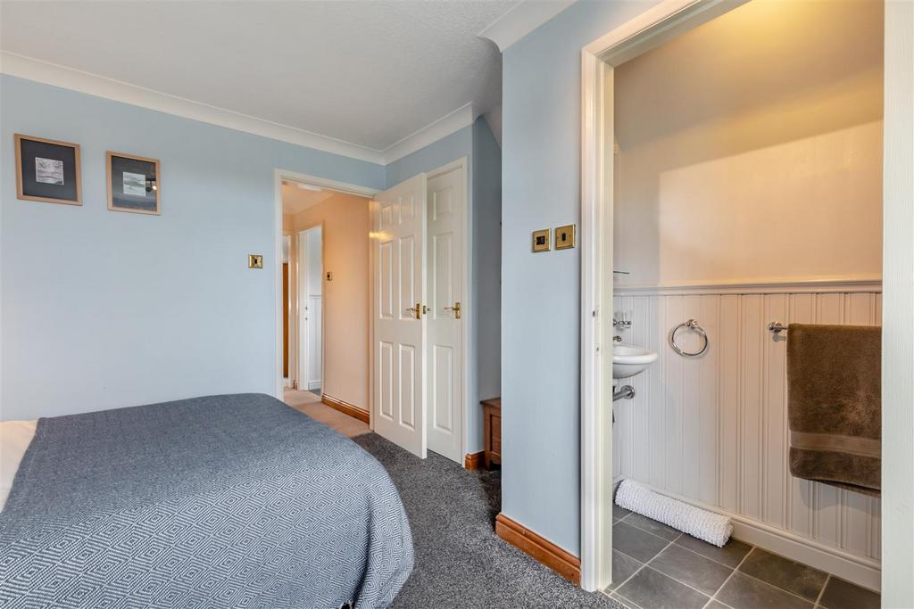 8591661-interior07.jpg