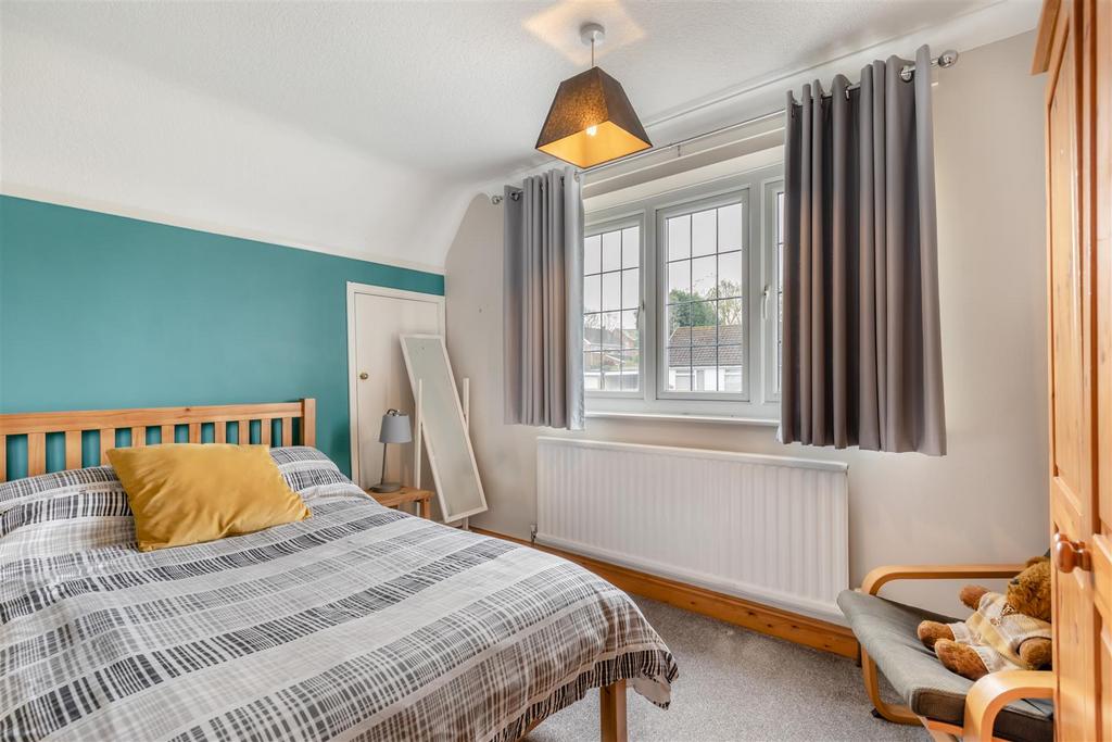 8591661-interior01.jpg