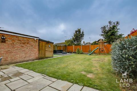 3 bedroom semi-detached bungalow for sale, Stanmore Way, St. Osyth CO16