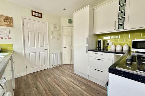 2 bedroom semi-detached bungalow for sale, Westbourne Terrace, Garforth, Leeds, LS25