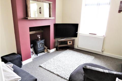 2 bedroom end of terrace house to rent, Wortley Road, High Green, S35