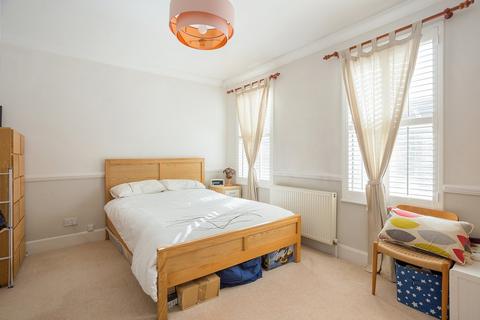 4 Balfour Road, London, W13 9TN