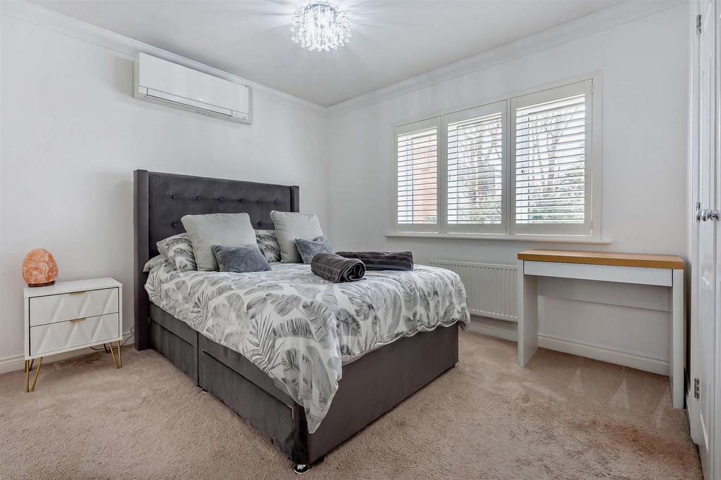 8589296-interior05-800.jpg