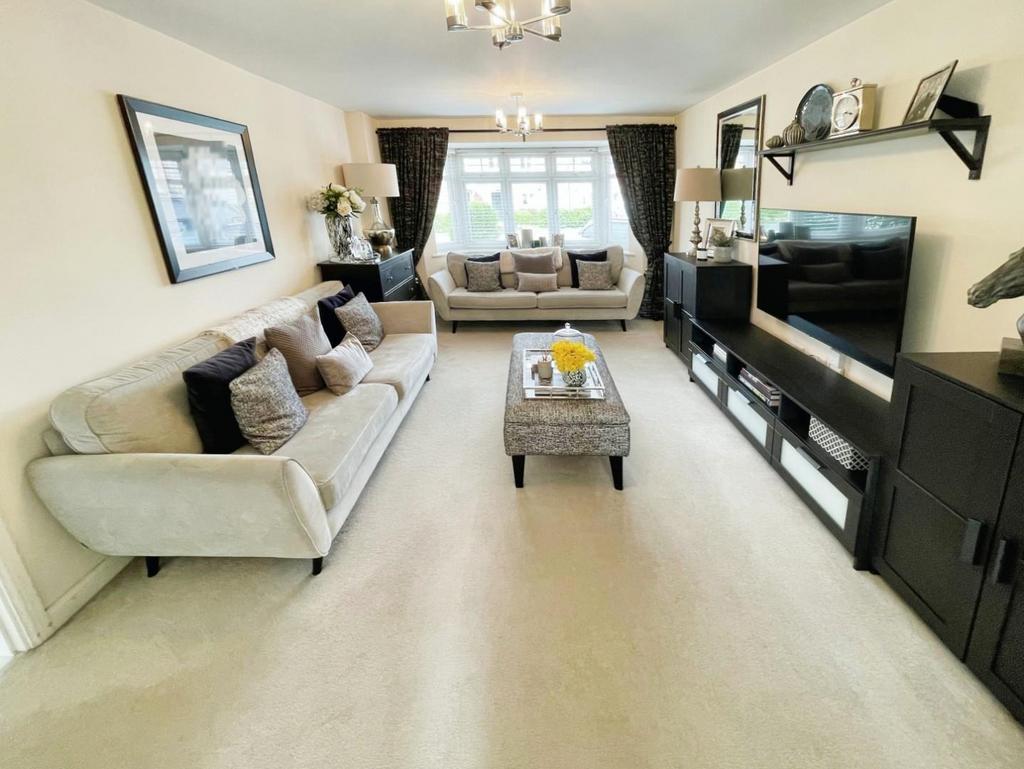 0ec19f36-LIVING.jpg