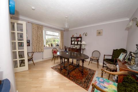3 bedroom detached bungalow for sale, Clayhill Crescent, Newbury, RG14