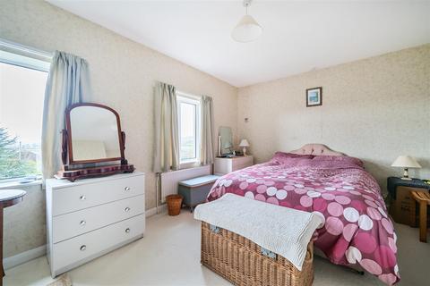 4 bedroom detached house for sale, Burton Road, Bridport