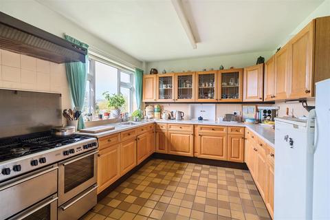 4 bedroom detached house for sale, Burton Road, Bridport