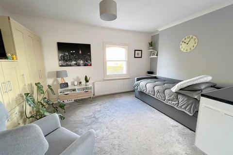 Studio for sale, Haystoun House, Eastbourne