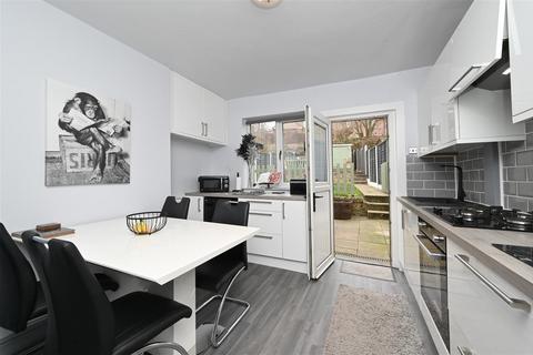 2 bedroom end of terrace house for sale, Cleve Avenue, Matlock DE4