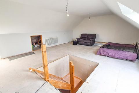 5 bedroom detached house for sale, CARDIGAN AVENUE, Westcliff-On-Sea