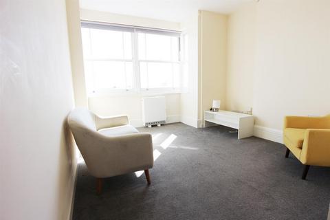 1 bedroom flat to rent, Waveney Road, Lowestoft