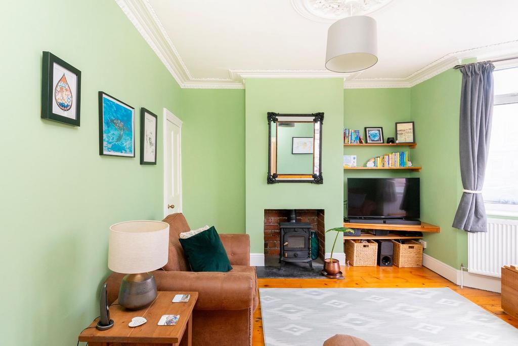 5 GS5 TN - Living Room C.jpg