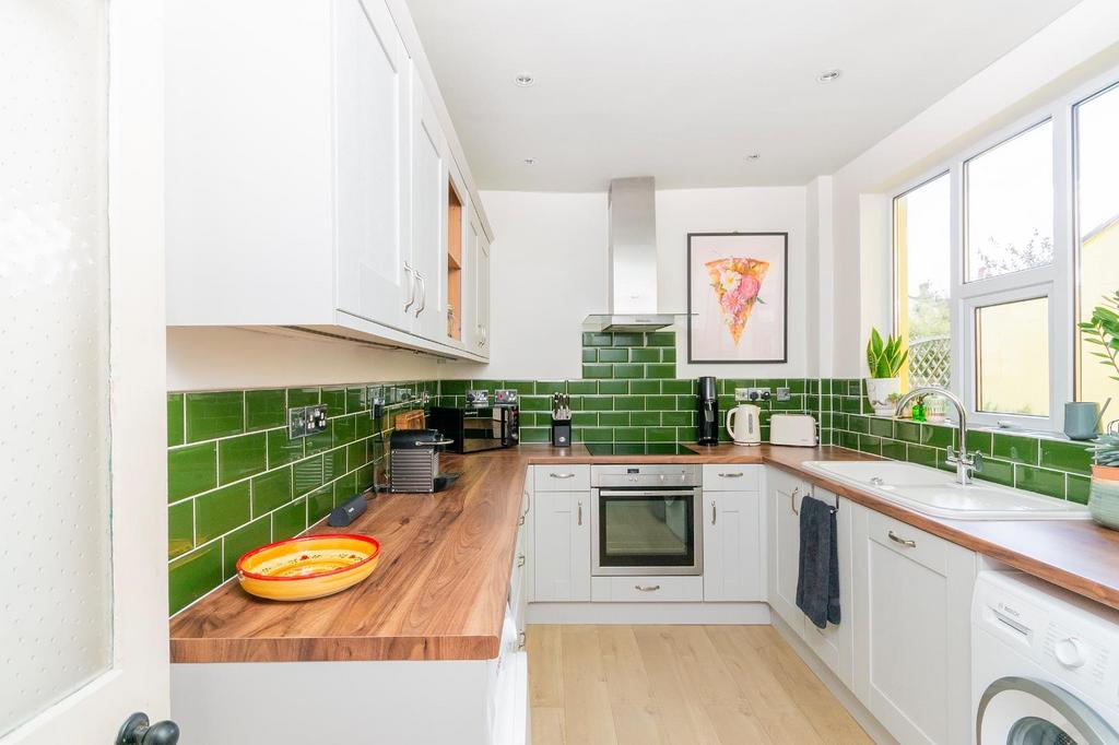 5 GS5 TN - Kitchen C.jpg