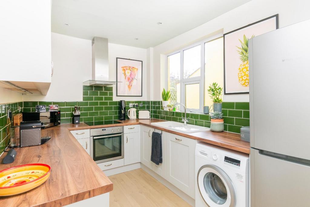 5 GS5 TN - Kitchen B.jpg
