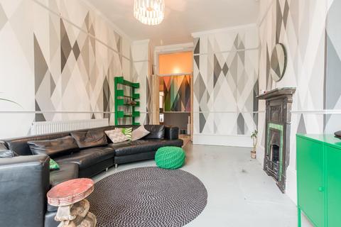 1 bedroom flat to rent, Effra Road, London, SW2 1BZ
