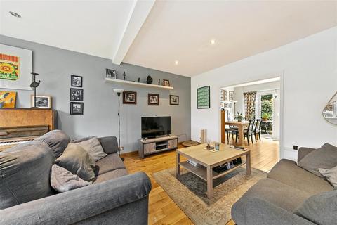 4 bedroom house for sale, Kelvinbrook, West Molesey