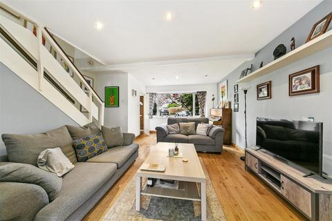 4 bedroom house for sale, Kelvinbrook, West Molesey