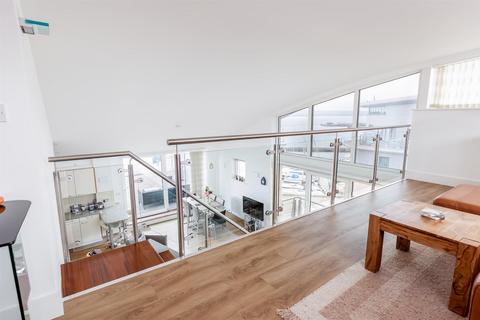 3 bedroom penthouse for sale, Dolphin Quays, The Quay, Poole