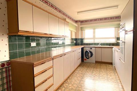 2 bedroom flat for sale, Sutherland Avenue, Bexhill-on-Sea, TN39