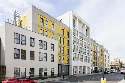 1 bedroom flat to rent, 35 Oval Road, Camden NW1