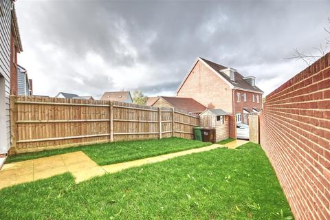 3 bedroom semi-detached house for sale, Redgrove Close, Bexhill-On-Sea